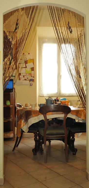 B&B Orti Di Trastevere Rome Exterior photo